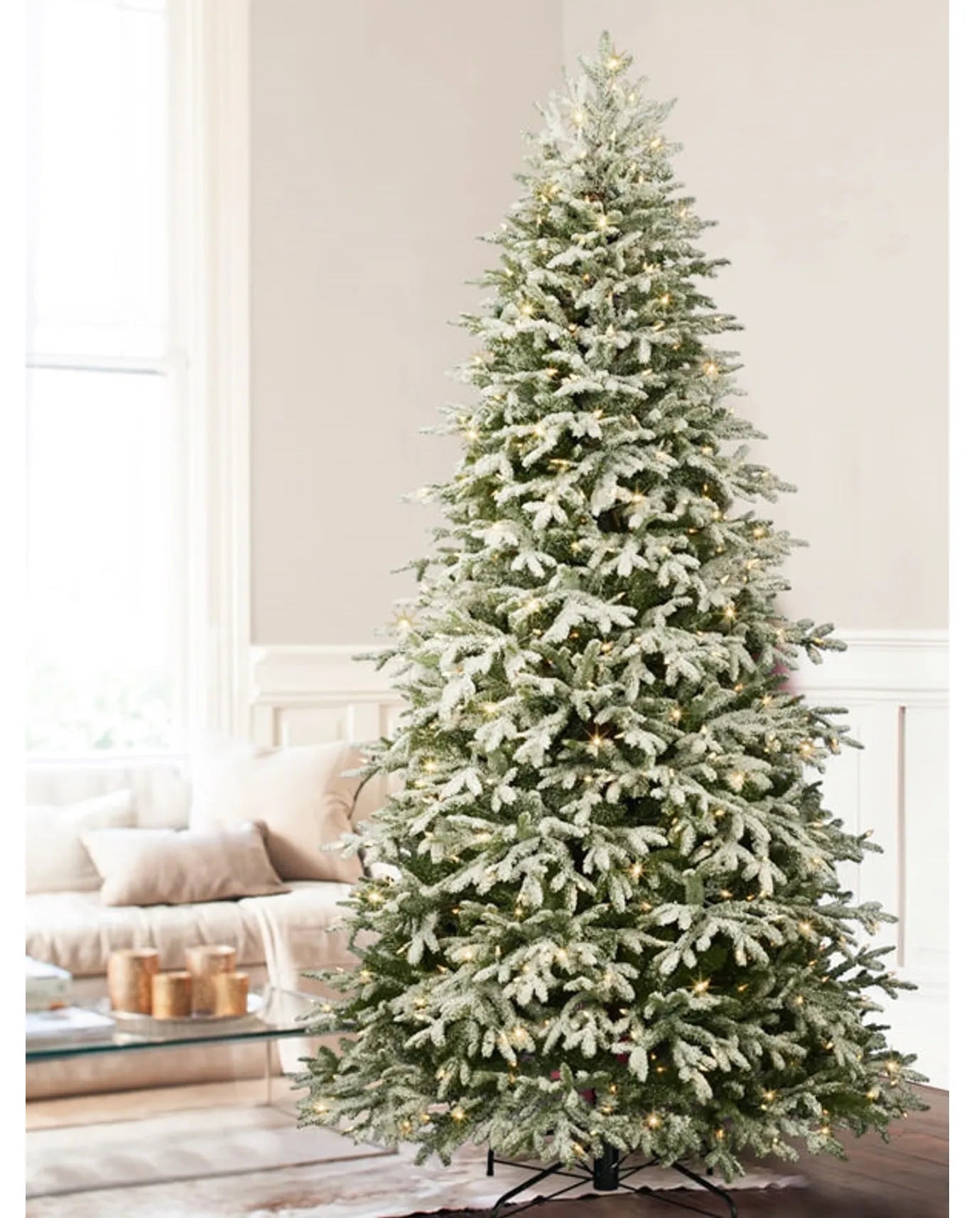Sapins de Noël artificiels de Fraser enneigés