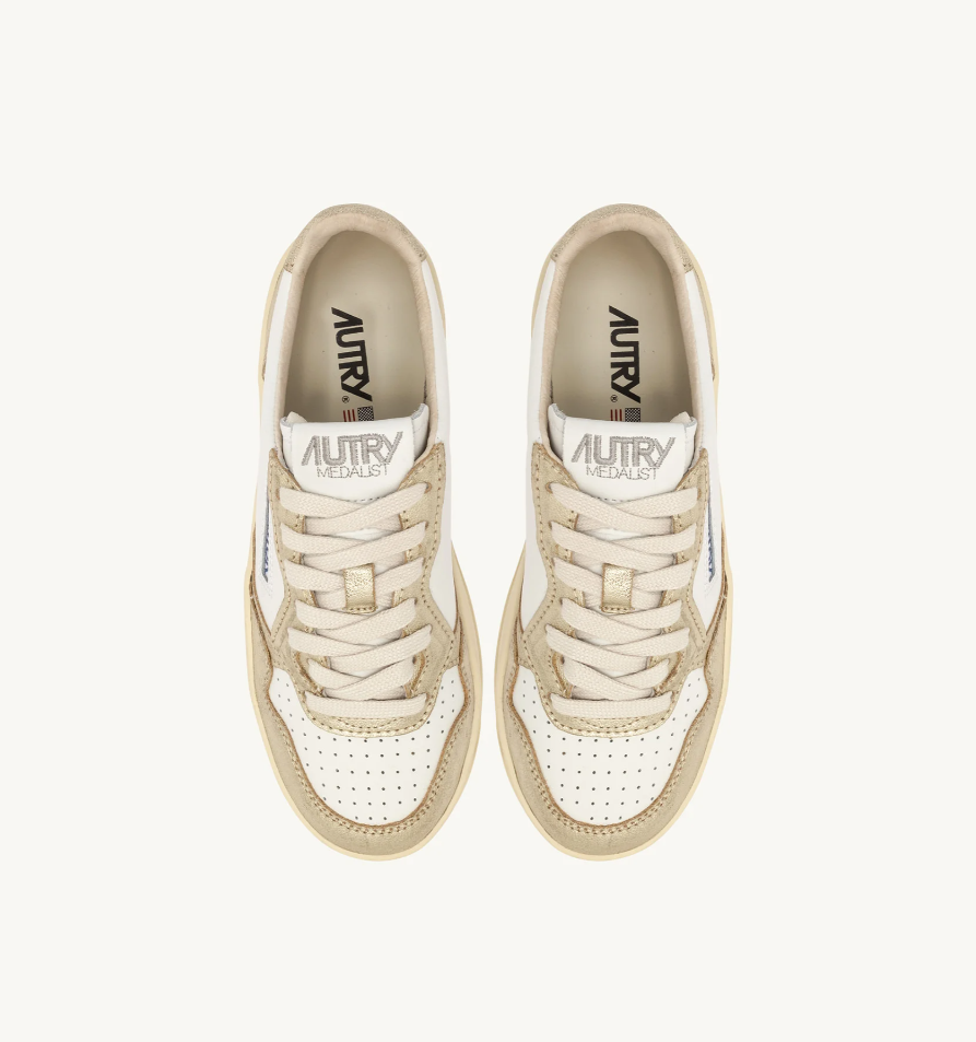 BASKET MEDALIST PLATFORM EN CUIR BLANC ET PLATINE METALLISE