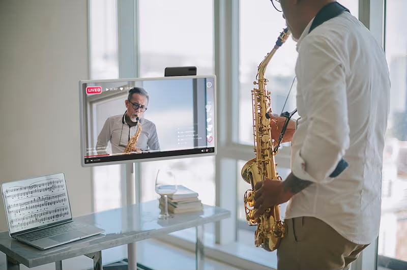 TouchRise™ Smart Display