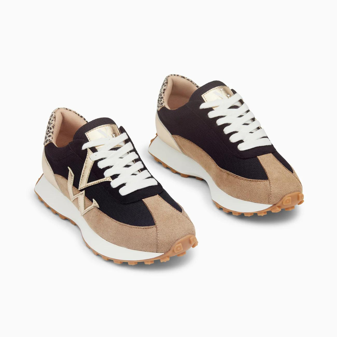 Baskets monogramme Pia beige et noir à semelle running